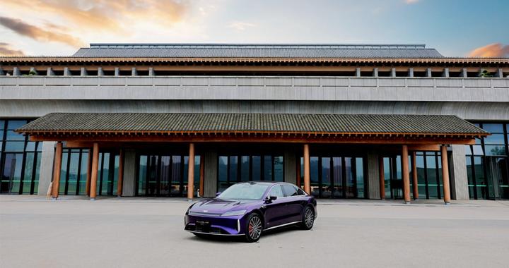 全面进化 风云A9L光辉（四驱）"智驾+豪华"破局，抢购价17.19万起