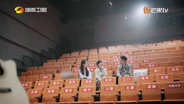 周柏豪称愿做现在的刘德华而非从前，羡慕其家庭生活