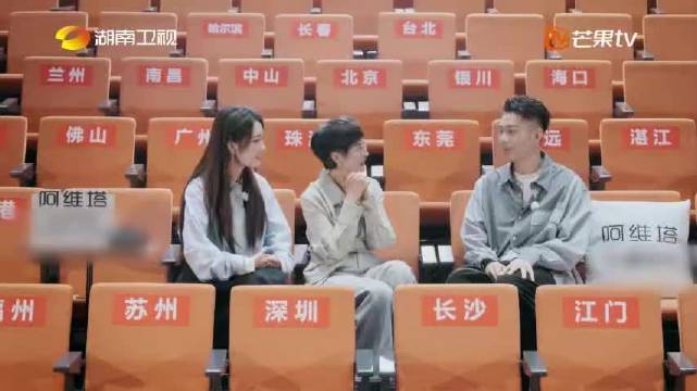 周柏豪谈姜涛生活透明化，称其辛苦引旁观者心悸