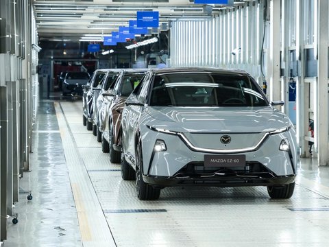 从央视认证到全球期待，长安马自达EZ-60靠什么拉满全场？