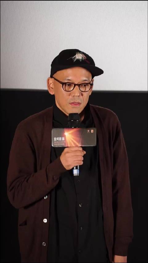 日本导演真利子哲也谈桂纶镁，赞其从《蓝色大门》起表现