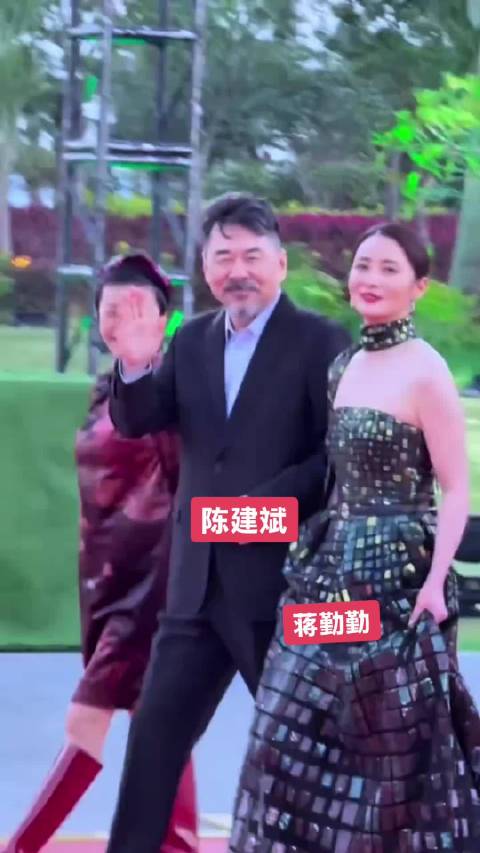 陈建斌称蒋勤勤偶像为黄磊，自愧不如其全能