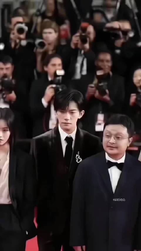 易烊千玺24岁获金鸡影帝，打破刘烨26岁纪录