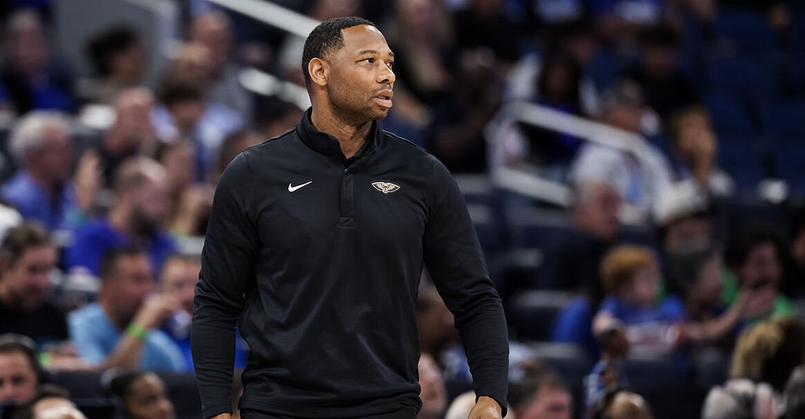 队记：前任总裁格里芬曾尝试撤掉格林 但被鹈鹕老板否决