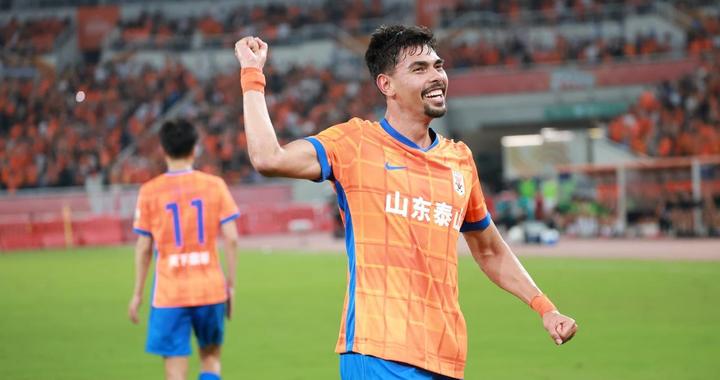 25球赛季准金靴！山东泰山却要拱手送给上海申花？引发外界热议