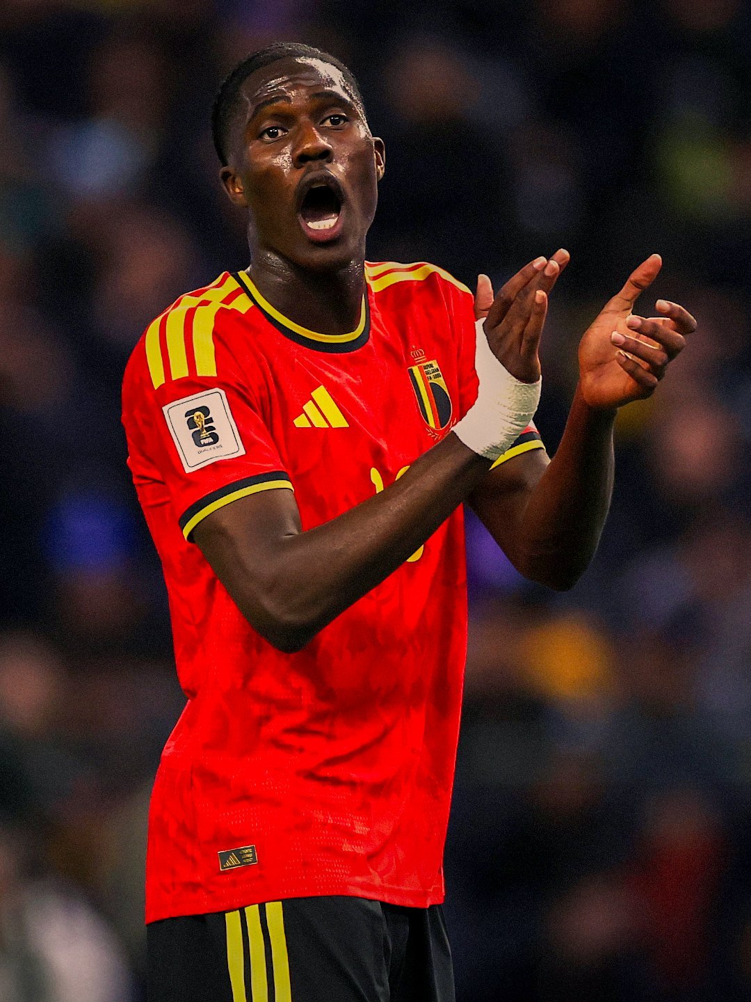 维拉球员国际赛表现：奥纳纳首发，麦金助攻助希腊胜苏格兰