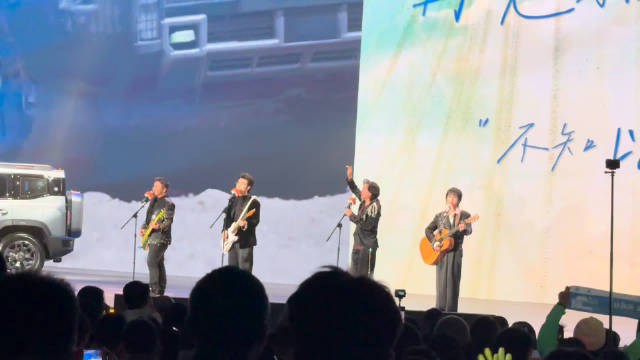 捷途旅行者全球销量破40万辆，2026款新增深海蓝配色及星火AI大模型