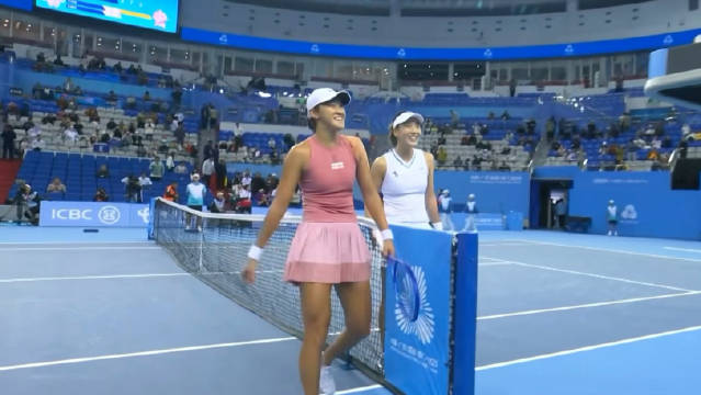 王欣瑜苦战三盘首进全运会女单四强，半决赛将战朱琳