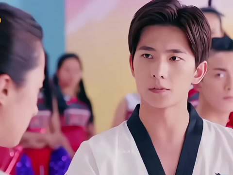 百草首赛逆袭夺冠，若白激励显奇效