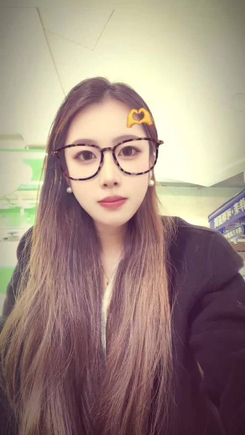 视频：我有钱我不给你花嘛 我还想给你提路虎揽胜呢 我这不没有嘛