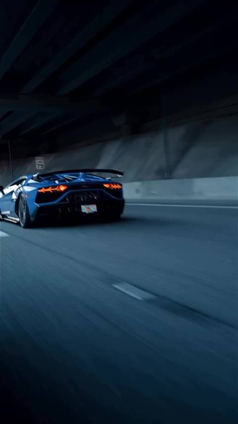 兰博基尼SVJ融合空气动力学与澎湃性能