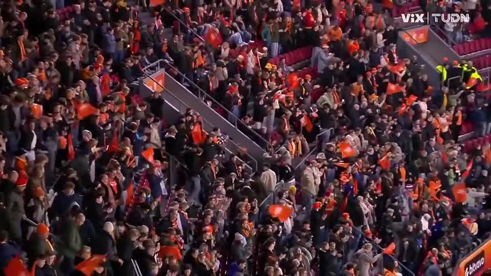 荷兰4比0胜立陶宛晋级世界杯，赖因德斯加克波破门