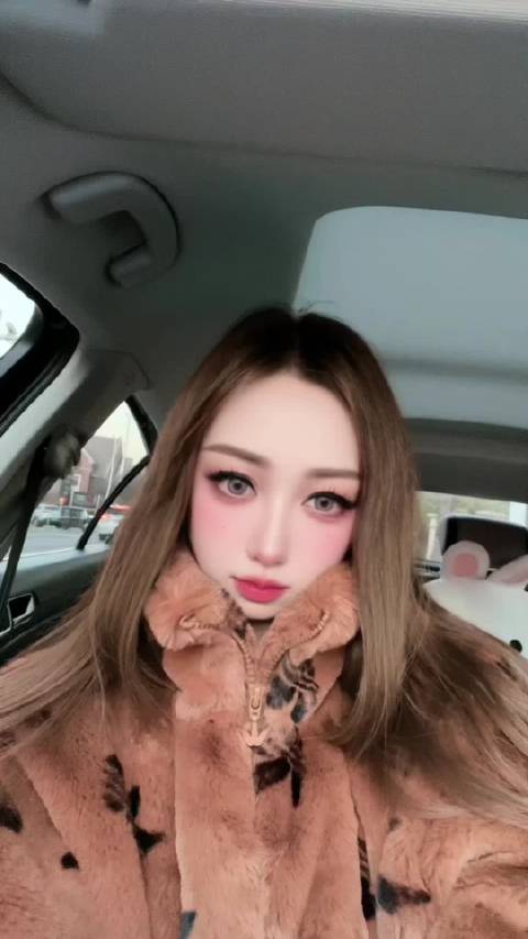 当我足够强大后，我的身边站满了人