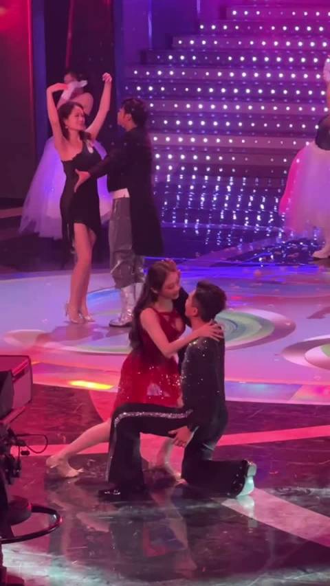 TVB台庆叶蒨文曾展望同框引热议