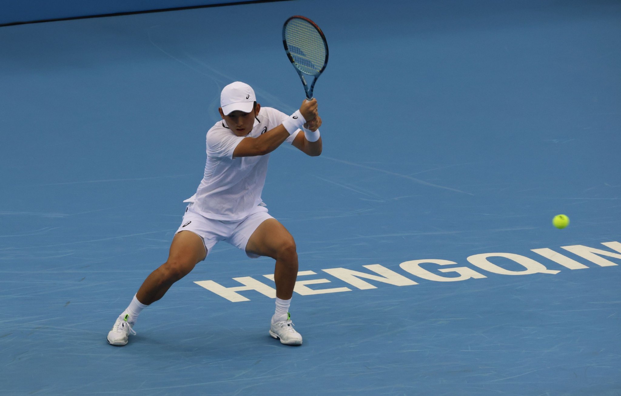 王欣瑜赢下“左右大战”，十五运会网球单打四强出炉