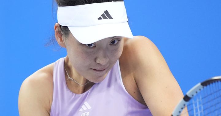 全运会｜网球——女子单打半决赛：王欣瑜对阵朱琳