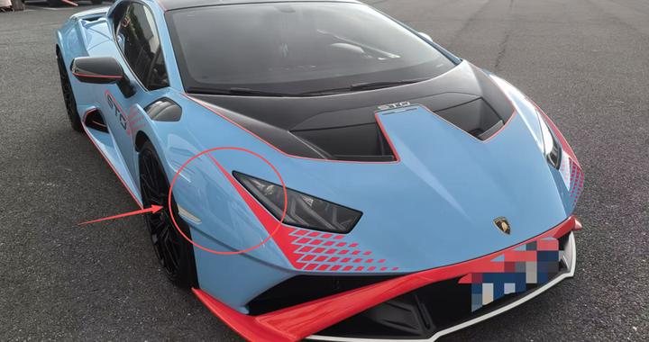 上海一男子酒后踢踹路边兰博基尼，警方：已刑拘！损失或超万元