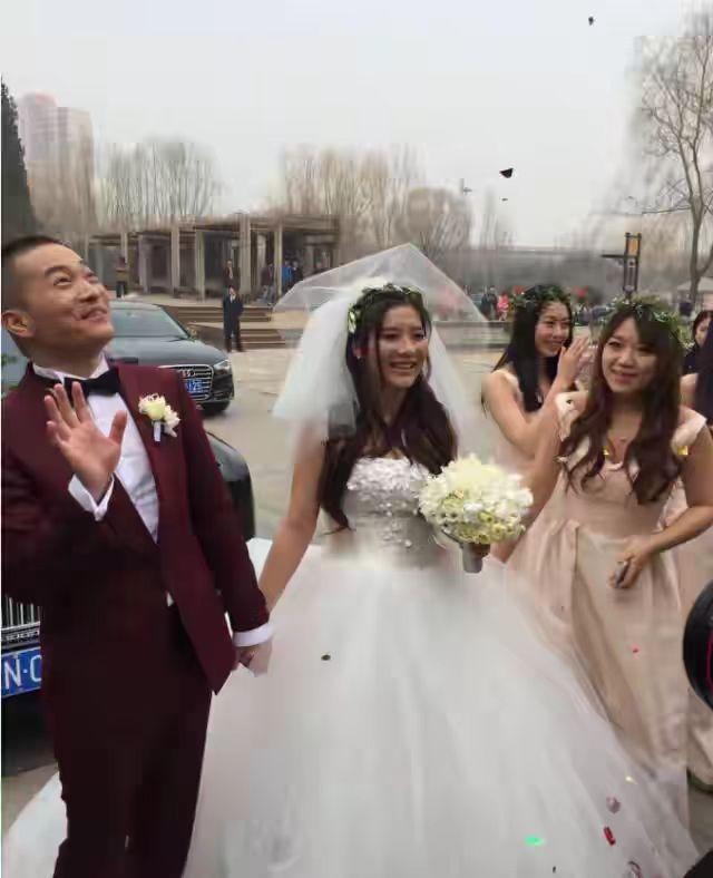 《武林外传》喻恩泰被曝“抛弃妻女”，结婚不买房，离婚疑转移财产还有茅台300箱