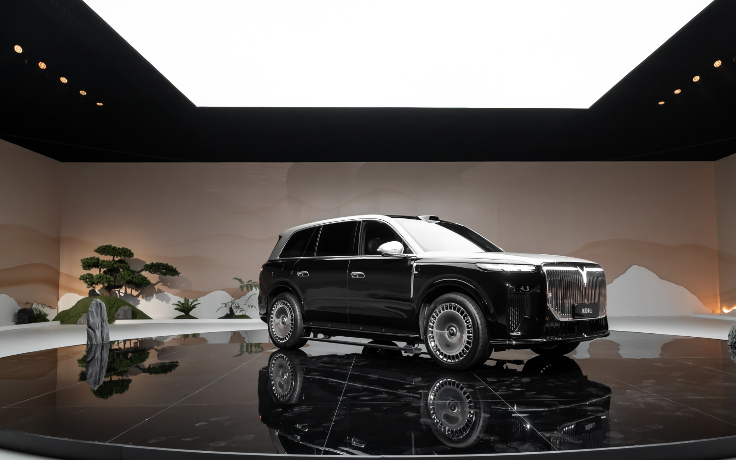 岚图泰山上市，卢放：5年5款车型完成全品类高端布局