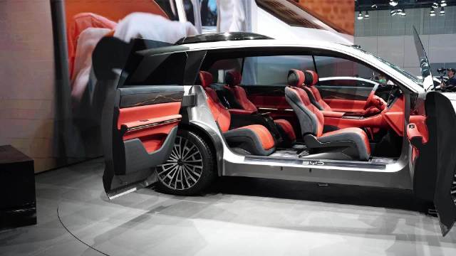 比亚迪10月销量44.17万辆创年内新高，智驾车型占比超31.6万