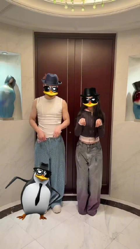 沈佳润小沈阳共舞 高雅舞跳出喜感！