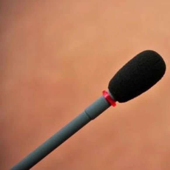 开公务车上坟？当地回应