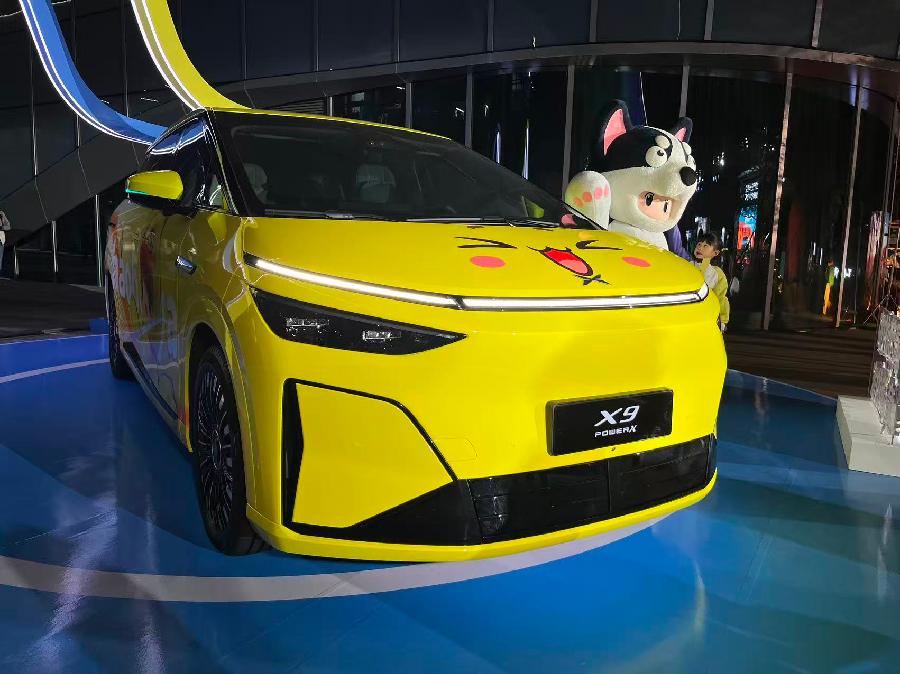 小鹏X9超级增程上市，1602公里续航刷新混动MPV纪录