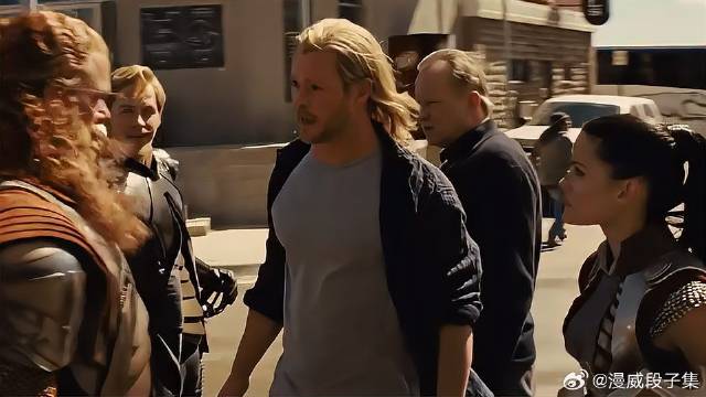 洛基派钢铁人来到地球 雷神无法抵挡，只能先疏散居民