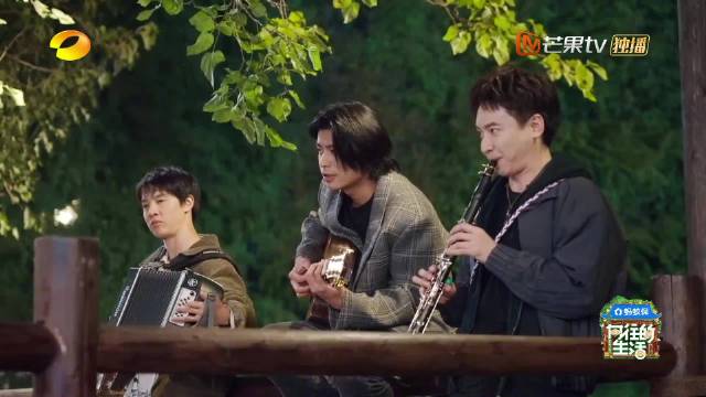 王滔仁科尹昉董子健蘑菇屋组六条人，周五晚22点湖南卫视芒果TV同步播出