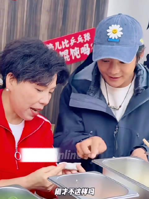 邓亚萍教丁真包云吞赞其悟性高