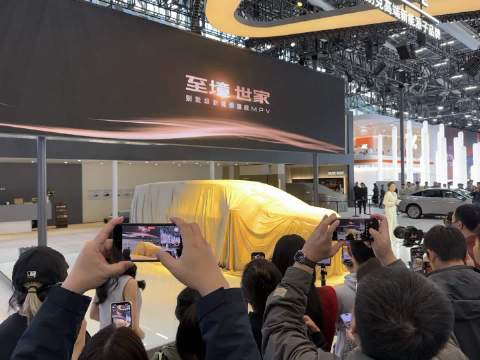 别克发布新能源旗舰MPV至境世家，定位高端家庭商务市场