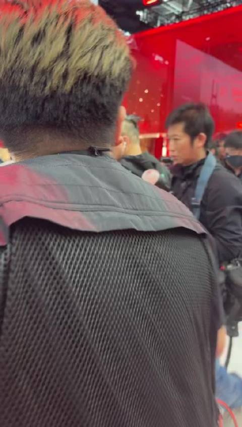 视频：祁厅长和达康书记一起买车 极氪009和9X确实很适合明星大佬们