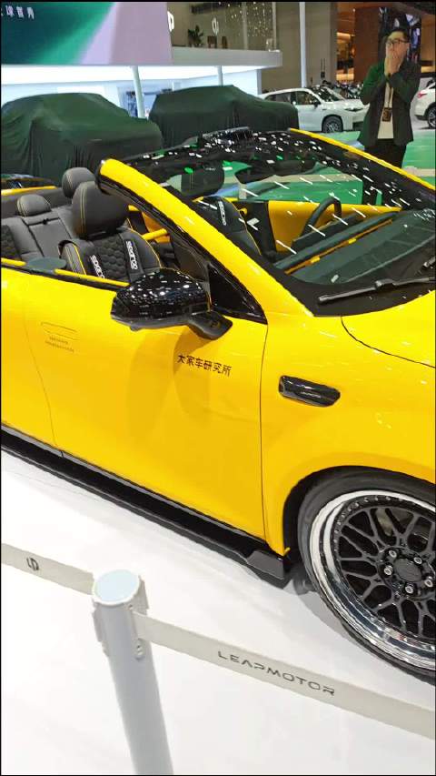 零跑lafa5敞篷版，卖15万，能不能卖爆？