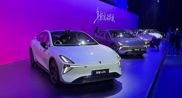 13万出头，搭法拉利同款磁流变悬架，深蓝L06上市