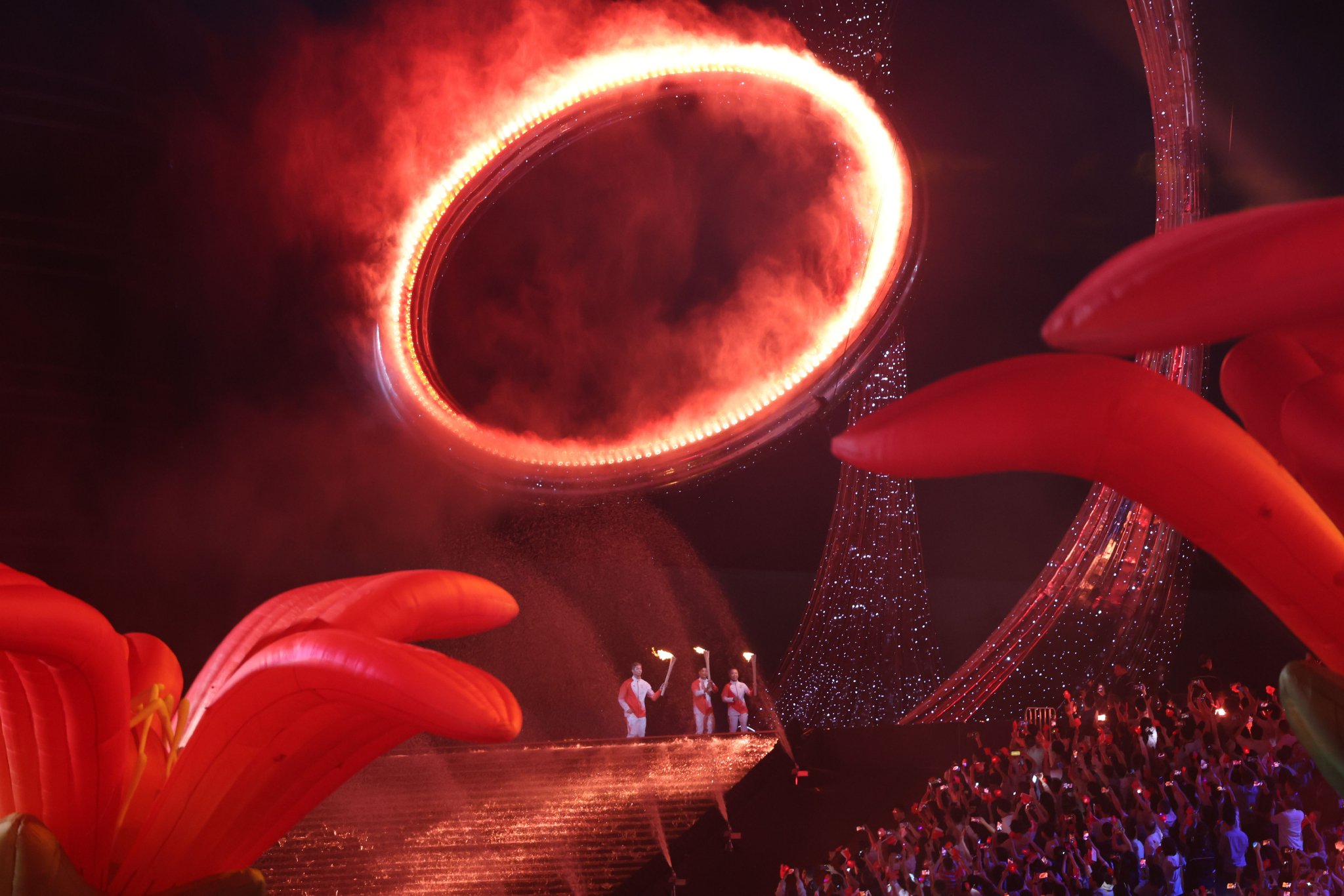 追光｜超越传奇！致敬那些纪录诞生的瞬间！