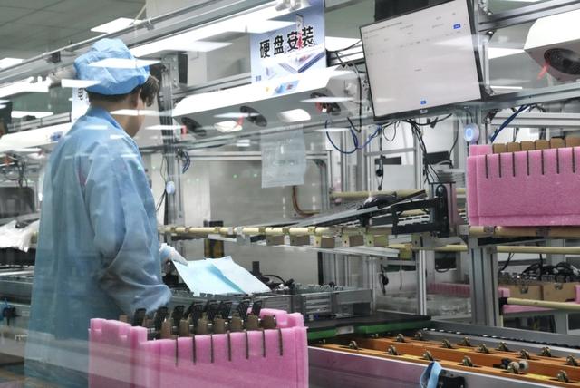 全国具有信创全部资格的八家整机企业之一的太原百信公司生产线。 百信公司 供图