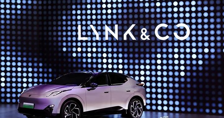 全球首创流光尾翼灯 领克 Z20 曜红版上市 续航充电双在线