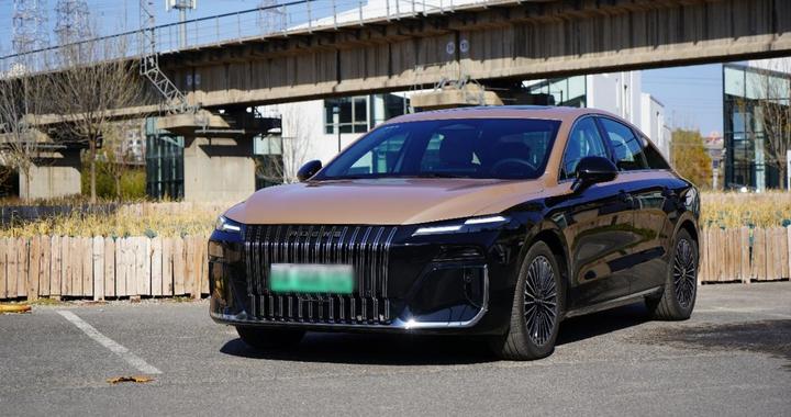 上汽荣威M7 DMH：10万级混动家轿优选之解