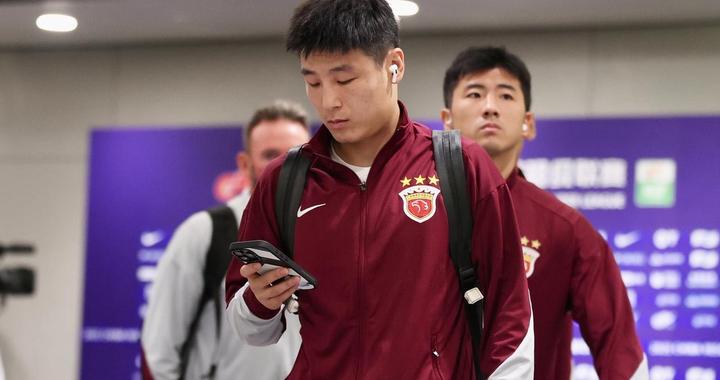 武磊新赛季在上港什么定位？不是主角，球队却仍不敢对他冷眼相看