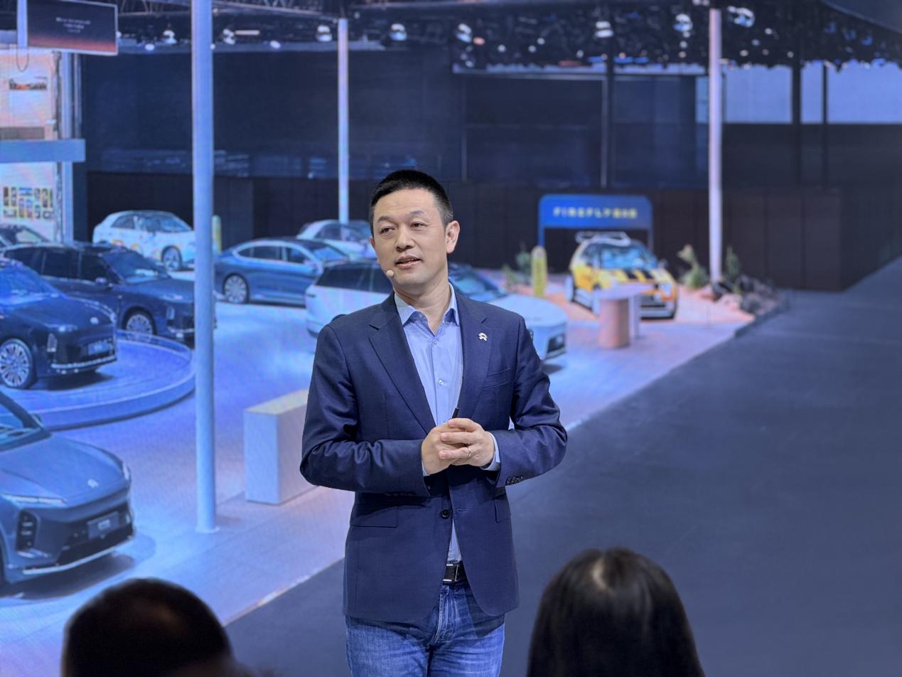 蔚来“换挡”提速！萤火虫半年交付3万辆，出海策略初战告捷