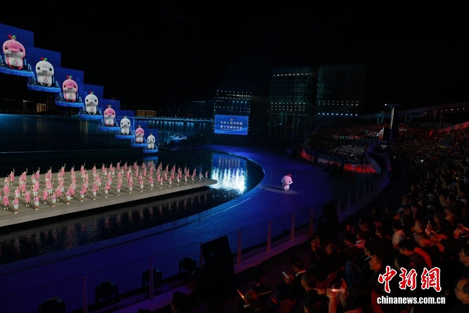 （粤港澳全运会）第十五届全国运动会闭幕式举行