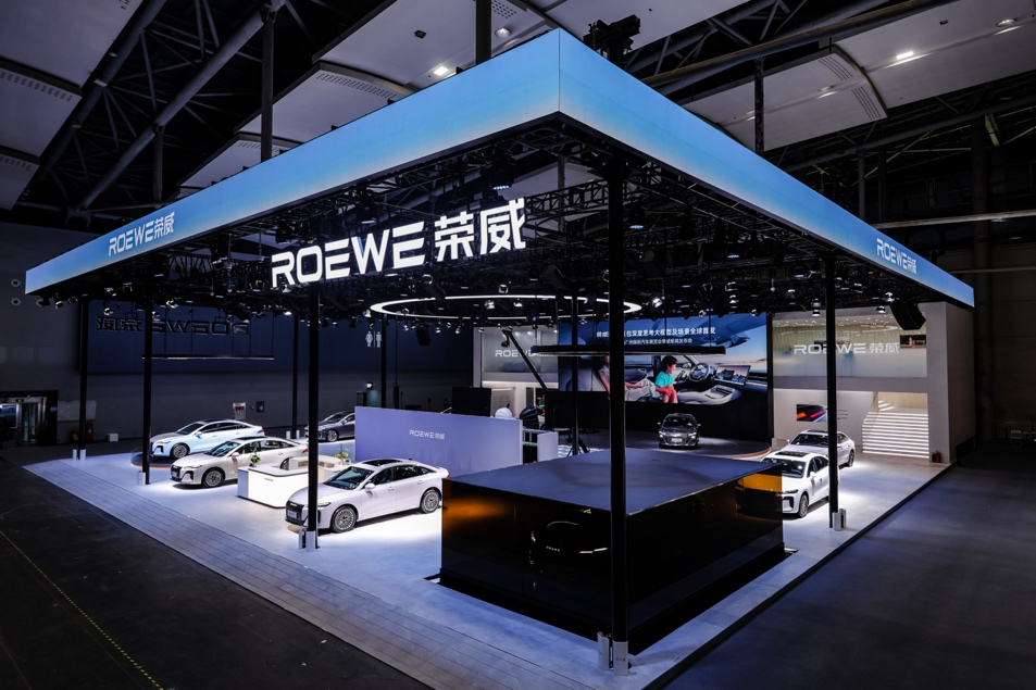 广州车展首发！荣威M7 DMH首搭豆包深度思考大模型