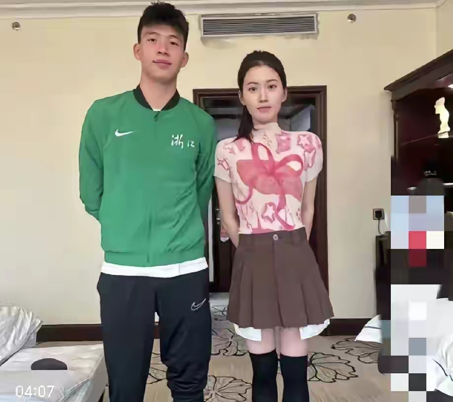 要留洋了！王钰栋已在学德语，亲姐会在欧洲照顾他