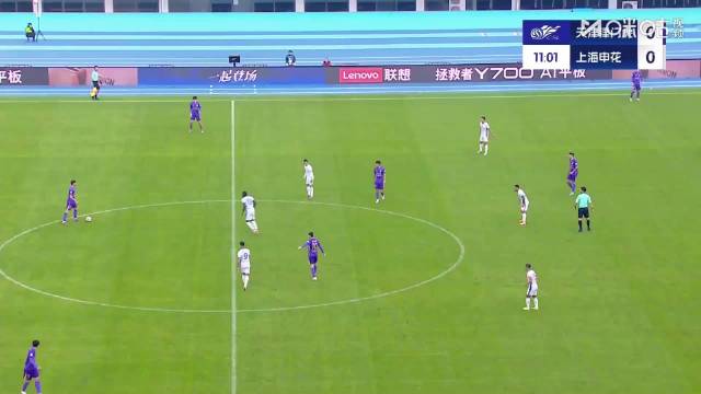 阿苏埃中场断球奔袭单刀破门，比分变为0比1！