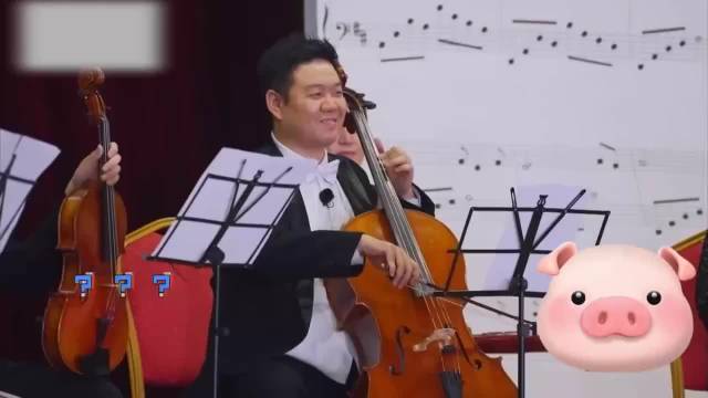 猜东北菜菜名，潘玮柏毛晓彤信号弱状况外，完全猜不出来，一脸懵