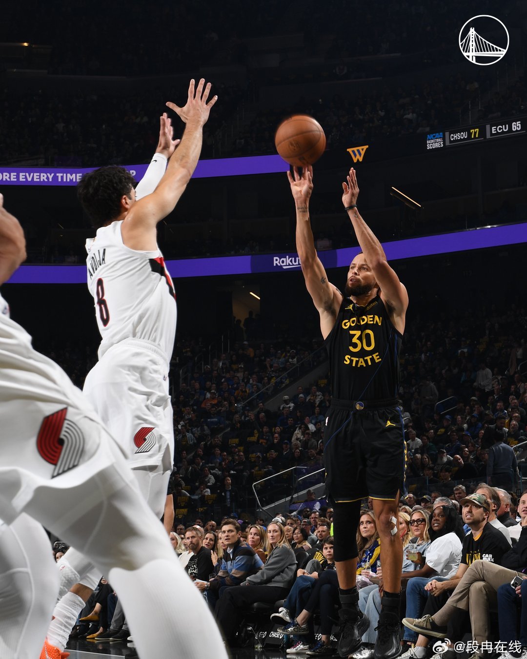 库里38分4助攻换穿李宁巴特勒4蝙蝠侠战靴