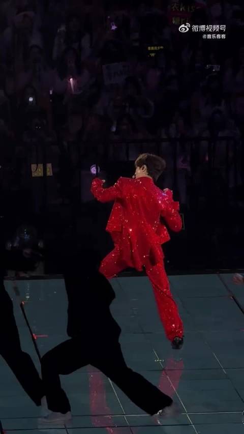 陈立农泉州演唱会跳likejennie引爆全场