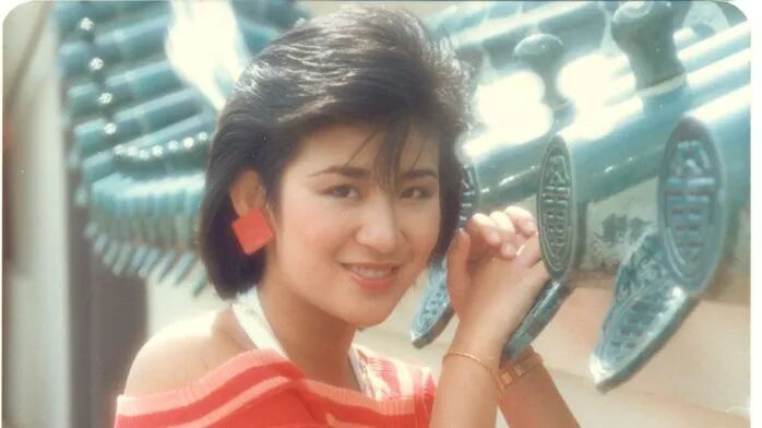 和大导演同居20年，生下女儿也不结婚？分房睡、日常生活全AA：她那么红，图什么？