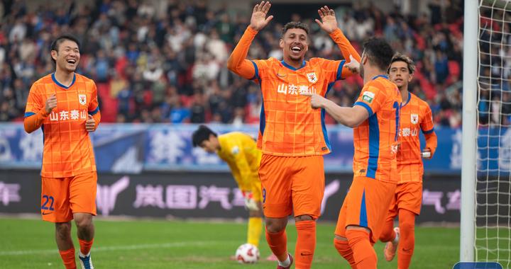 中超丨山东泰山胜武汉三镇