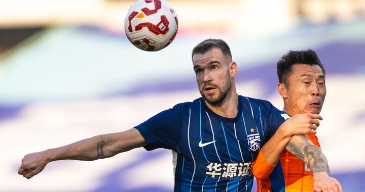 中超：山东泰山胜武汉三镇